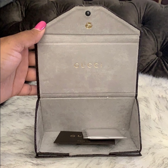 Gucci trifold brown leather sunglasses case - Picture 2 of 8